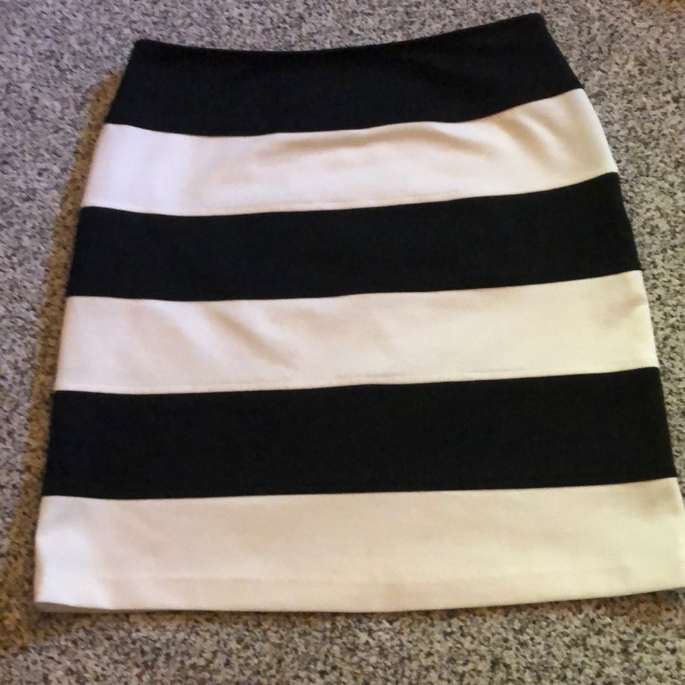 Knit skirt